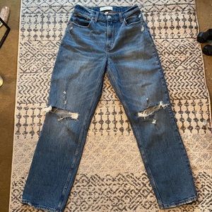 Abrecombie The 90’s Straight Ultra High Rise jeans